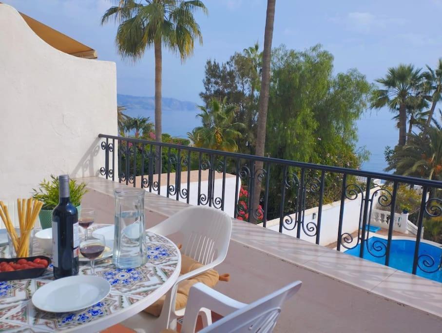 Beautiful 2 Bedroom In Calle Carabeo, Nerja Bagian luar foto