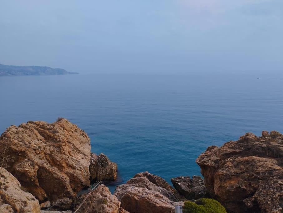 Beautiful 2 Bedroom In Calle Carabeo, Nerja Bagian luar foto