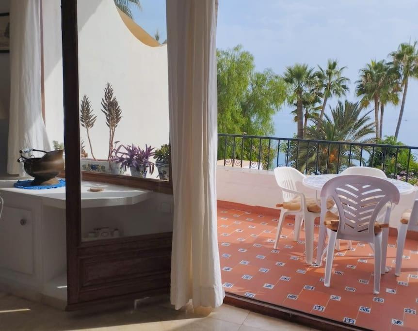 Beautiful 2 Bedroom In Calle Carabeo, Nerja Bagian luar foto