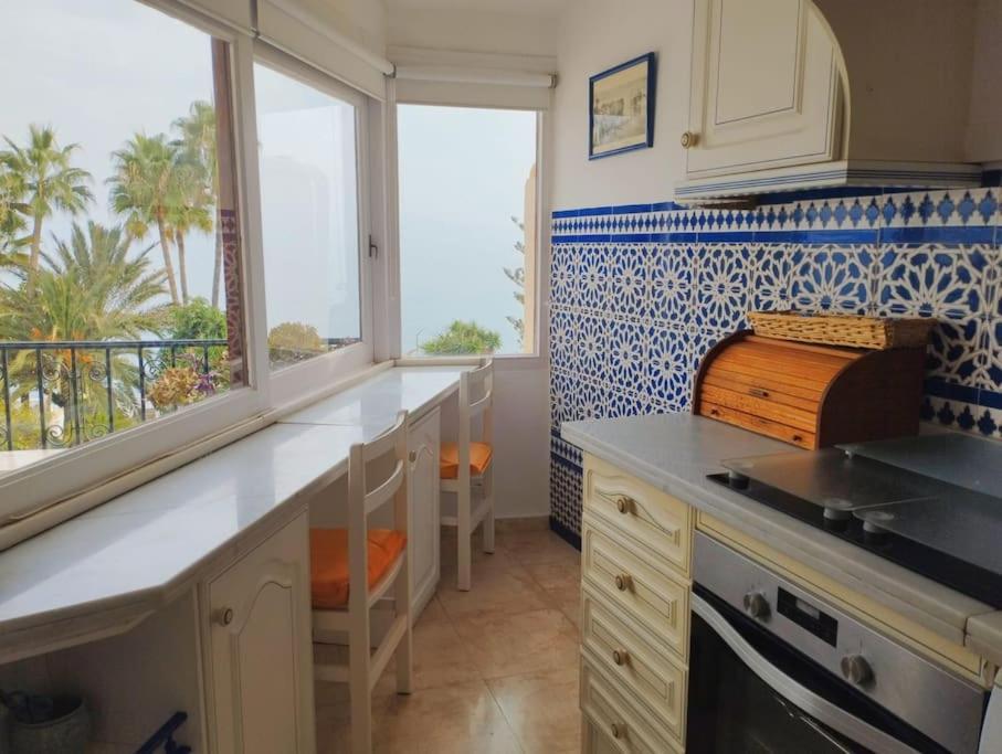 Beautiful 2 Bedroom In Calle Carabeo, Nerja Bagian luar foto